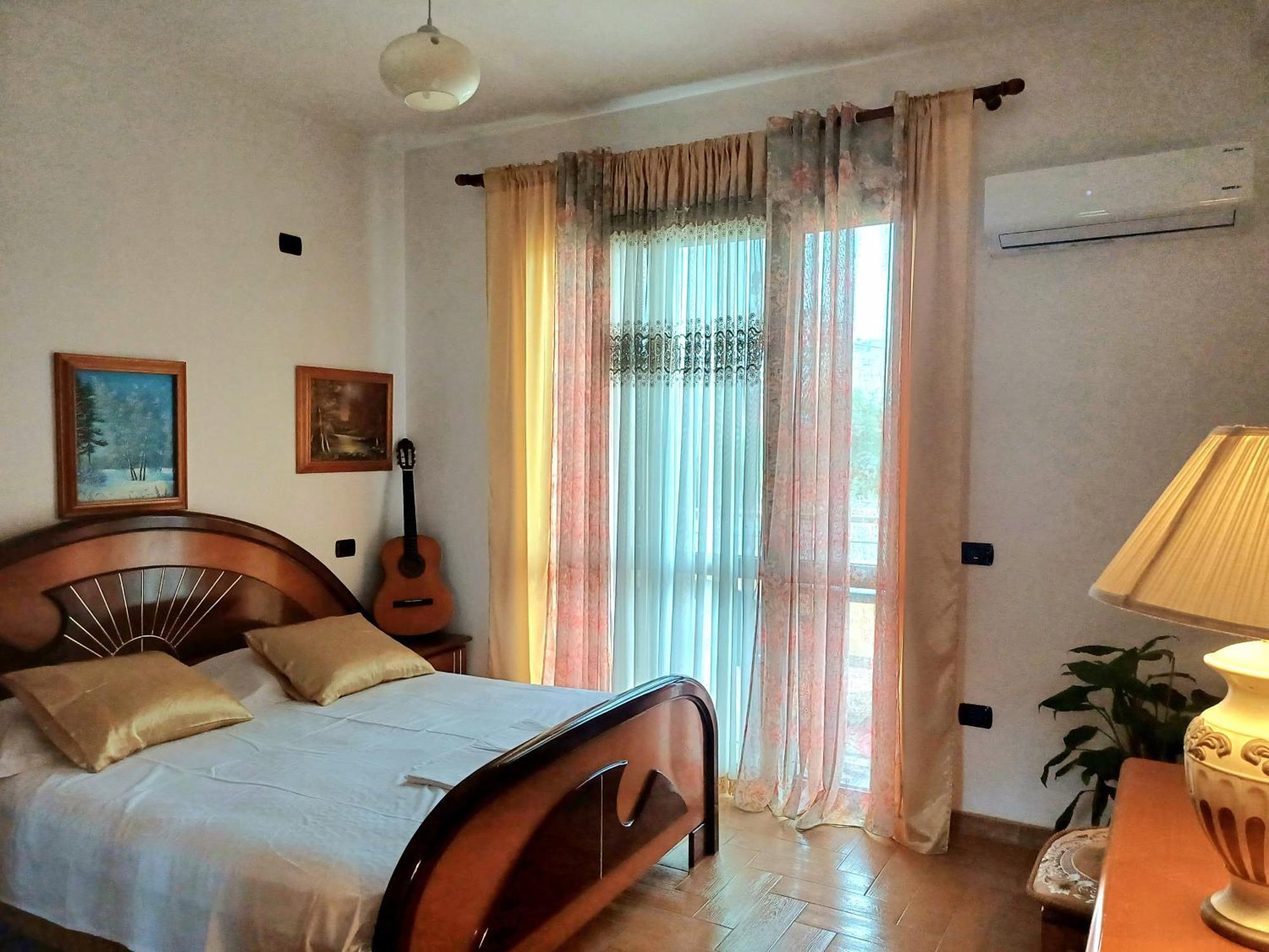 Guest Room Near Historical Center Vlorë Eksteriør bilde